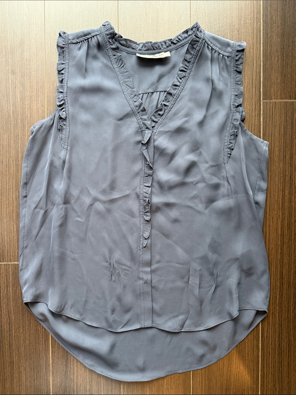 Go Silk Chic Sleeveless Charcoal Blouse, Small